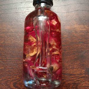 Aphrodisiac Love Oil- Obsessed with Me Oil- Make Them Addicted and In Love